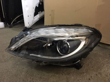 Фара Mercedes W246 B класс