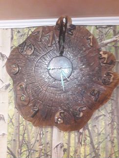 Зеркальный часы из спила