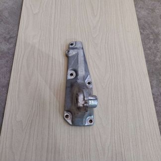 Кронштейн опоры двс на Мерседес-A1132233104