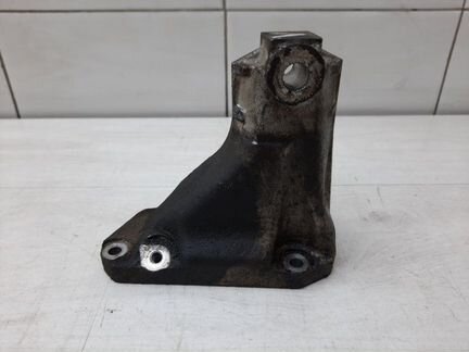 Кронштейн двигателя левый Mercedes Ml320 W163