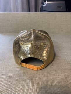Золотая кепка Доллар