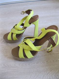 Новые босоножки Silvian Heach р.36