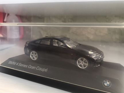 BMW 4 1:43 Kyosho