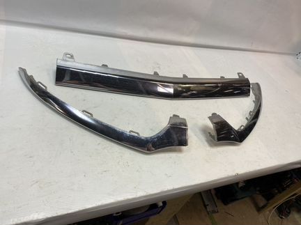Хром накладка переднего бампера Mercedes 205 W205