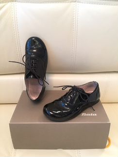 Ботинки Bata р33