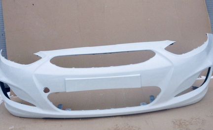 Hyundai Solaris бампер белый