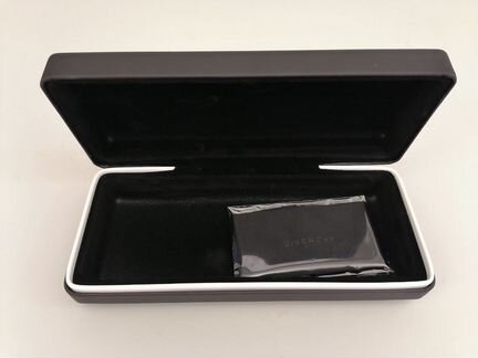 Versace Givenchy Escada новый чехол очки оригинал