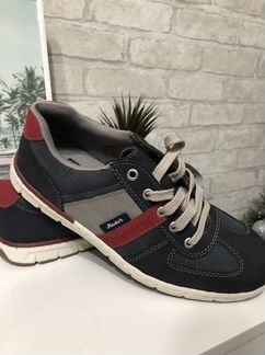 Кроссовки мужские 40 размер новые