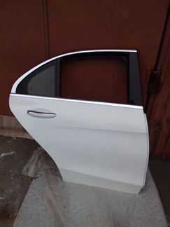 Дверь задняя правая Мерседес W205, 205 белая ориг