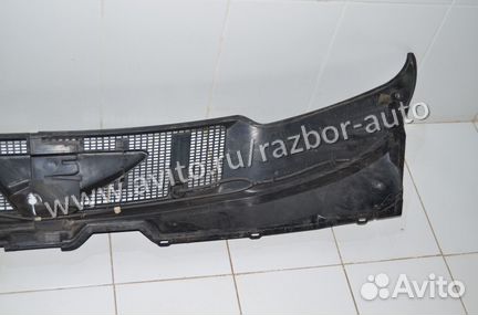 Жабо Toyota Sienna 2 2003+