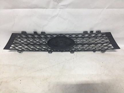 Решетка радиатора передняя LADA Vesta 1 2015-2020