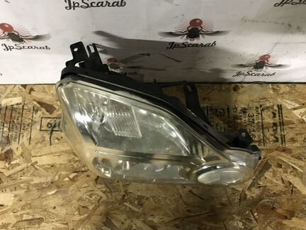 Фара правая Nissan X-Trail T31 Ксенон