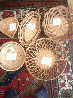 Изделия из соломки:сухарницы,хлебницы,для фруктов