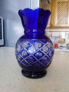 Ваза для цветов синее стекло