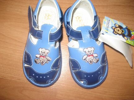 Босоножки новые