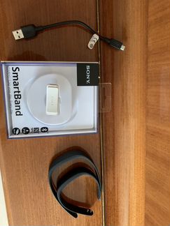 Фитнес браслет Sony SmartBand