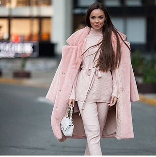 Новый трикотажный костюм, Италия