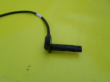Датчик абс ABS передний Мицубиси Лансер 10