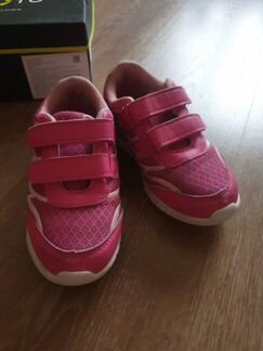 Кроссовки для девочки 29(30) размер 18см