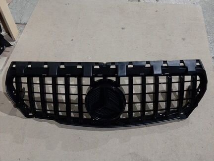 Mercedes CLA W117 решетка радиатора AMG GT black
