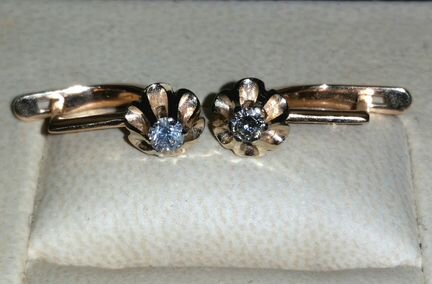 Серьги золотые с 2 бриллиантами (классика)