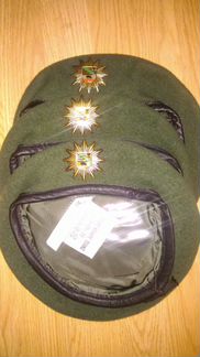 Берет полиции Германии