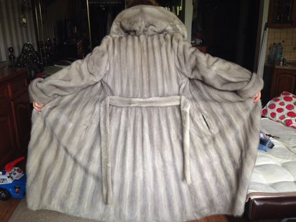 Голубая норковая шуба