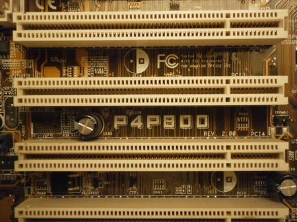 Материнская плата P4P800 S-478, AGP, DDR, IDE