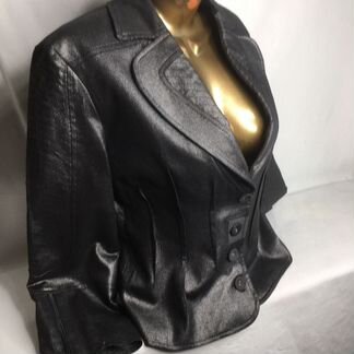 Пиджак черный с влажным блеском 46-48