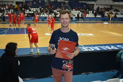 Диджей ведущий на корпоратив юбилей свадьбу