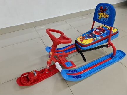 Снегокат со спинкой Ника Человек-паук (новый)