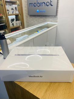 MacBook Air (M1, 2020) 8 гб, 256 гб серебристый