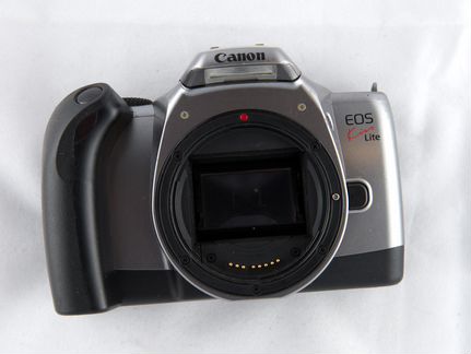 Пленочная зеркалка Canon EOS Kiss L