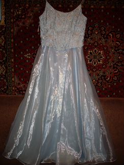 Вечернее платье