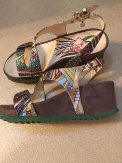 Босоножки брендовые