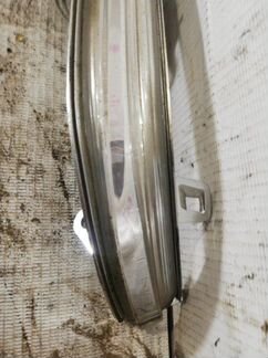 Поворотник в зеркало передний левый Bmw 1-Series