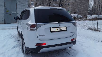 Mitsubishi Outlander 2.0 CVT, 2014, 89 000 км