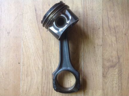 Поршень Мерседес 400 OM628