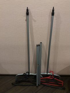 Напольная вешалка для одежды и вешалки