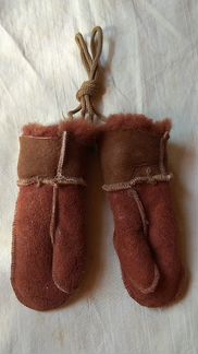 Детские замшевые варежки