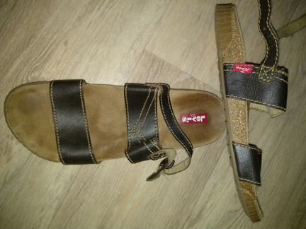 Босоножки Levis оригинал 41,5