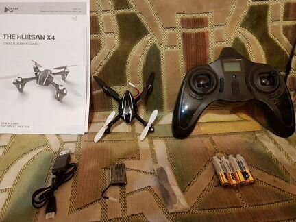 Прадаю р/у квадрокоптер Hubsan X4 H107L