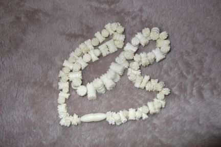 Ожерелье из натуральной кости