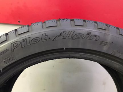 Зимние шины 245/40/18 Michelin Pilot Alpin 4