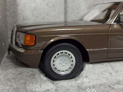 Mercedes 560 Sel W126 Norev 1:18