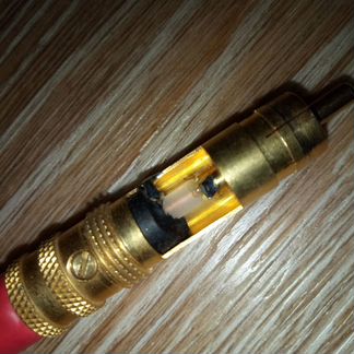 Продаю кабель Luxmann RCA-RCA-2 метра.Позолоченный