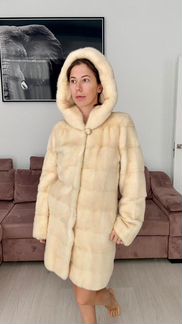 Шуба норковая с капюшоном